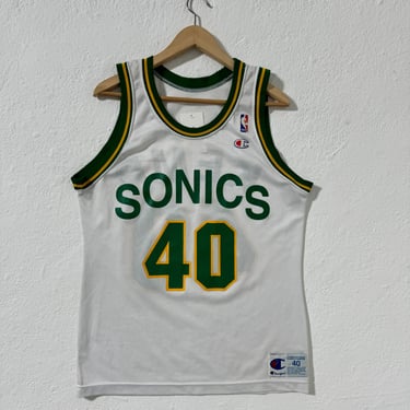 Seattle Supersonics Shawn Kemp Jersey White Sz. Medium