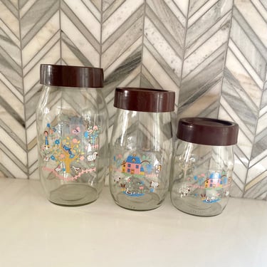 Carlton Glass Heartland Farmhouse Country Glass Canisters, Set of 3, Clear Glass with Brown Platic Lids, Vintage, Retro Kitchen Containers 