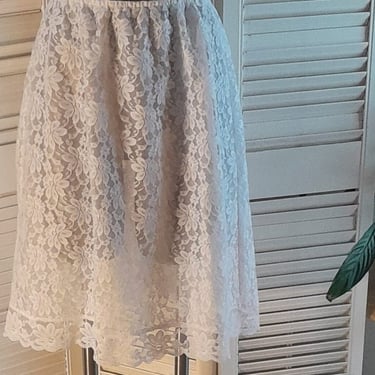 60s/70s Fun White  Lace Slip / Skirt / Aline  /M 