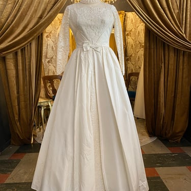 1950s wedding dress, fit and flare, vintage bride, cinderella, full skirt, bridal wear, mrs maisel style, rockabilly, long sleeve, princess 