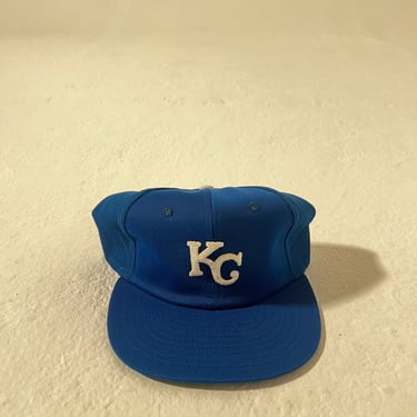 Vintage 1980's DEADSTOCK Kansas City Royals Trucker Snapback Hat