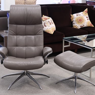 Stressless Ekornes Leather Chair and Ottoman