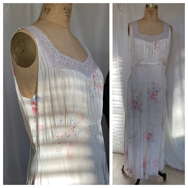 1940s Rayon Nightgown Slip Dress / Baby Pink Floral with Green Leaf / Summer Evening Wear / Wedding Night / Valentines Day / Slip Dress 