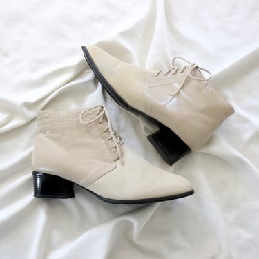 bone leather lace up boots - 9.5/10 