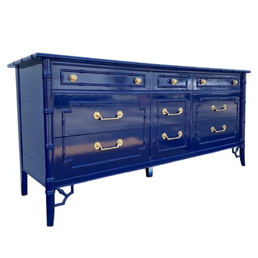 Faux Bamboo Dresser by Thomasville Allegro Lacquer Painted High Gloss Navy Blue with 9 Drawers - Vintage Hollywood Regency Coastal Credenza 
