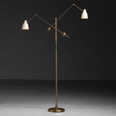 Articulating Floor Lamp