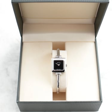 Gucci Bangle Watch 1900L