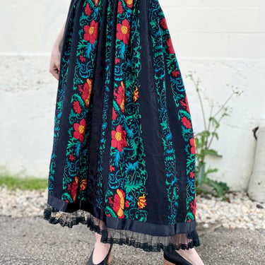 Garden Party Oscar de la Renta Silk Skirt