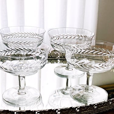 4 Vintage Coupe Champagne Glasses, Laurel wreath cut glass coupes, Optic glass Crystal Stemware, Wedding toasting glasses 