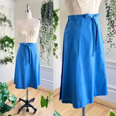 Vintage 1970s Wrap Skirt | 70s Blue Denim High Waisted Pockets Knee Length Adjustable A-Line Cotton Blend Skirt (large/x-large) 