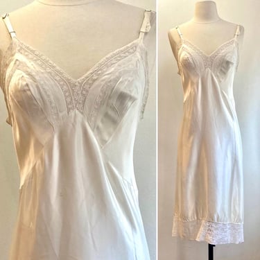 Vintage 40s Satin Slip / Slip Dress / MERMAID LACE Hem + Lace Trim  / Artemis 