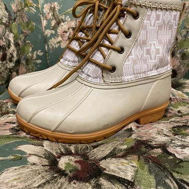 Vintage rain boots, Pendleton, rubber ankle boots, vintage hiking boots, Shearling lined, lace up, size 6, all weather, southwestern 