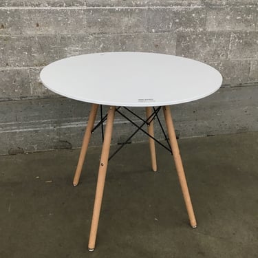 Modern Cafe Table (Seattle)