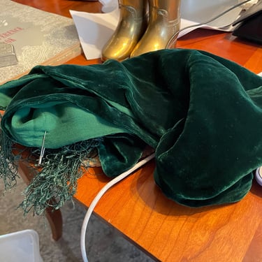 0Vintage Emerald Green Velvet Scarf | Velvet and Chiffon Scarf with Fringe | Perfect for the Holiday 