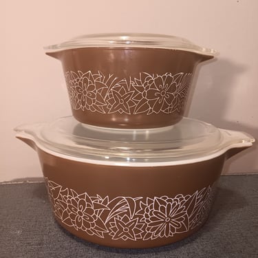 Pyrex Woodland Casseroles in Brown | Vintage Pyrex Ovenware 