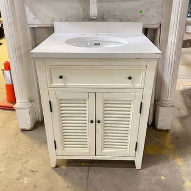 Freestanding 27" Single Bathroom Vanity