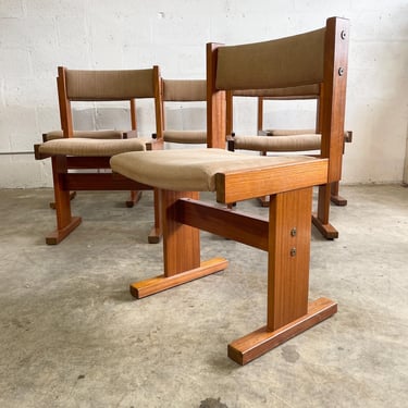 Set of 8 Mid Century Teak Dining Chairs 