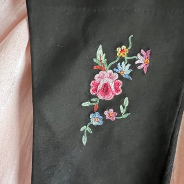 vintage 1950s black suede petite point floral French gloves XS/S 