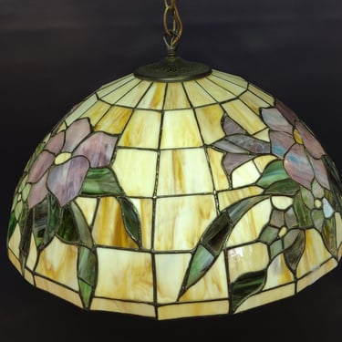 Tiffany style, leaded glass, swag, pendant light with lovely floral motif. 19 x 11