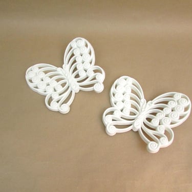 Burwood Butterfly Wall Hanging Set of 2 Faux Rattan White - Paintable - NOS 