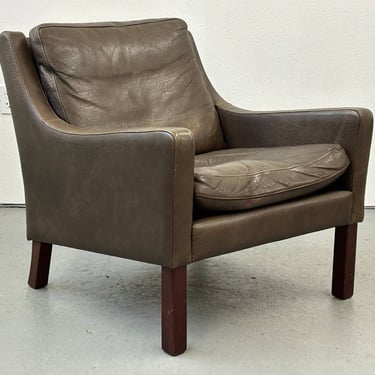 Vemb Polster Lounge Chair