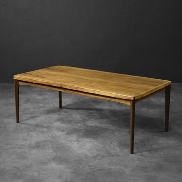 Vintage Mid-Century Danish Modern Teak Coffee Table by Henning Kjærnulf for Vejle Møbelfabrik, 1960s 