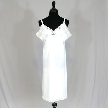 70s White Nylon Slip - Lace Trim - Full Dress Slip - Montgomery Ward - Vintage 1970s - L XL 42 bust 