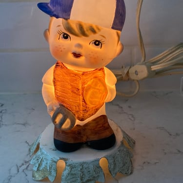 Aladdin Giftware Portable Desk Lamp Underwriters Laboratories Inc Porcelain Baseball Catcher Boy Lamp by LeChalet