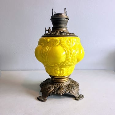 Antique Fostoria Consolidated Lamp and Glass Co. Victor Canary Glass Lamp Base Plume and Atwood 