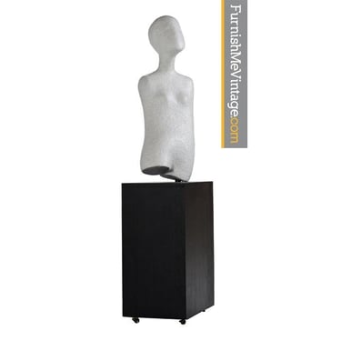 Ninteen-Laties Modern Figurative Female Sculpture 