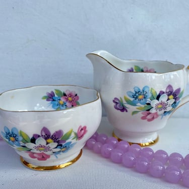 Vintage Queen Anne Floral Sugar And Creamer Bone China Set, Valentine's Easter Table Settings, Spring Summer, Baby Wedding Shower 