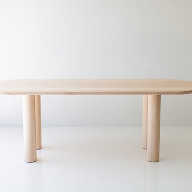 Cava Modern Oval Dining Table 