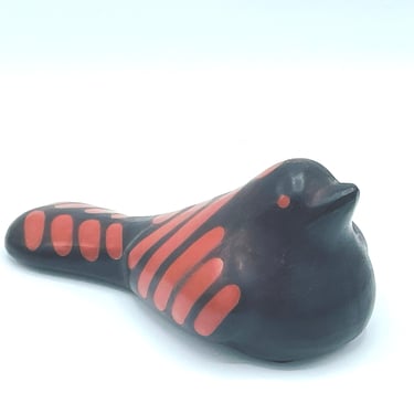Ceramic Black & Red Bird Figurine V. Sanchez Artist Signed Peru Folk Art 