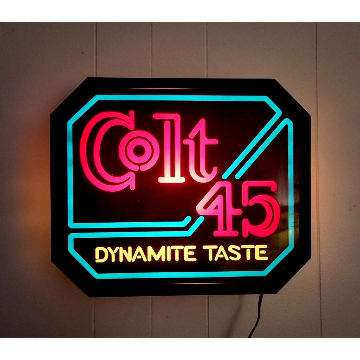 1985 Vintage Colt 45 Dynomite Taste Malt Liquor Lighted Sign, | A GoGo ...