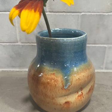 Bud vase 