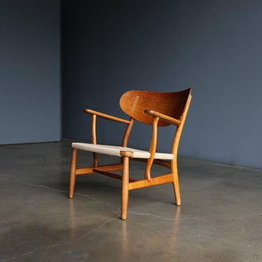 Hans J. Wegner CH22 Lounge Chair for Carl Hansen &amp; Søn, Denmark, circa 1951
