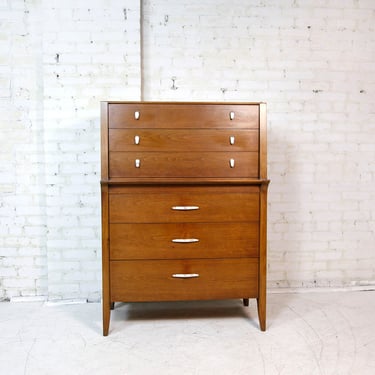 Vintage MCM tallboy teightop 6 drawer dresser w/ sculptural details by Drexel furniture mfg Profile | Free delivery in NYC and Hudson Valley 