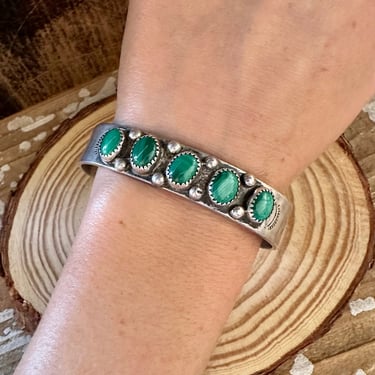 STONE OF TRANSFORMATION Vintage 50 60s Malachite & Silver Cuff w/ Stamped Details, Navajo Native American Indian Style, Southwestern Jewelry 