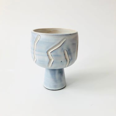 Carved Pale Blue Ikebana Pedestal Vase 