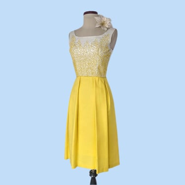 Vintage 60s Yellow and White Linen Day Dress, 1960s Chic Fitted Wiggle Dress 