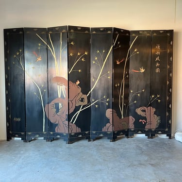 Vintage Chinese Coromandel Black and Gold Lacquered Eight Panels Folding Screen 