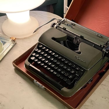 1950s Vintage Green Olympia SM3 Typewriter Rare Working Portable Case German Werke AG Manual 