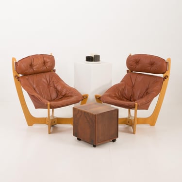 Luna lounge chair by Odd Knutsen for Hjellegjerde, Norway 1970s. 