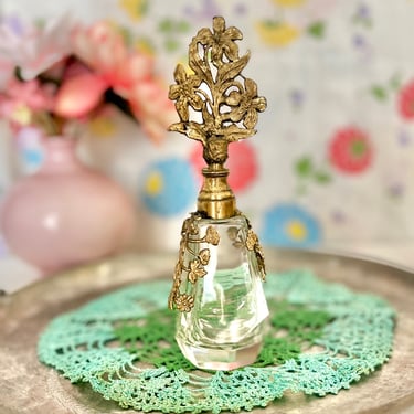 Gold Ornate Ormolu Perfume Bottle, Glass Dauber, Clear Glass, Hollywood Regency Faceted, Mid Century Vintage 