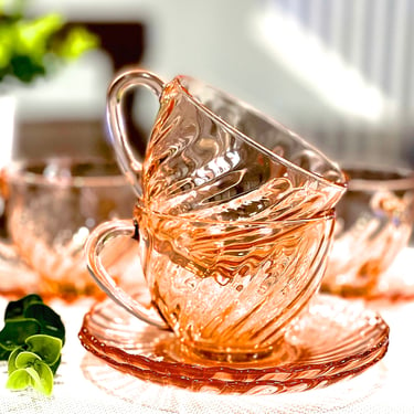 VINTAGE: 4 Sets - French Rosaline Pink Swirl Arcoroc Cups and Saucers - Rosalind - Pink Swirl - Dinnerware - SKU 00035330 