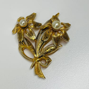 Damascene Double Flower Pearls Brooch