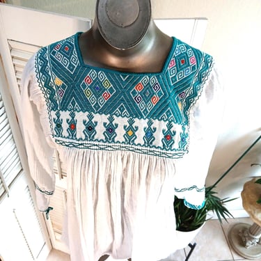 70s Vintage White/green/Hand Loomed Cotton Oaxacan  Top / Boho /Embroidered Top / S/M 