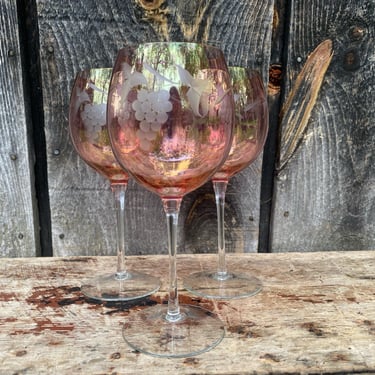 Pink Etched Wine Glasses -- Pink Wine Glasses -- Pink Glassware -- Large Wine Glasses -- Etched Glassware -- Set of 3 Glasses -- Wine 