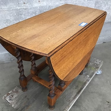 Drop Leaf Oak Table (Seattle)