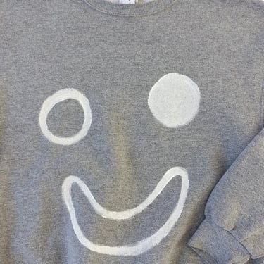 Smiley Sweatshirt in Grey